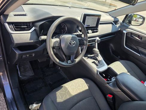 Used 2024 Toyota RAV4 XLE FWD image 37