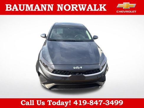 Used 2024 Kia Forte LXS w/ LXS Technology Package FWD image 10
