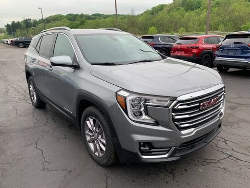 Used 2024 GMC Terrain SLT w/ Infotainment Package II AWD/4WD image 6