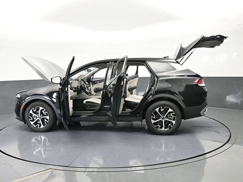 Used 2023 Kia Sportage EX image 80