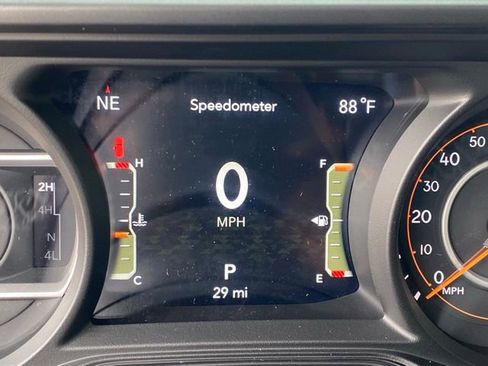 New 2025 Jeep Wrangler Unlimited Rubicon w/ Steel Bumper Group image 19