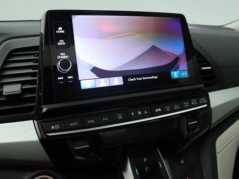 Used 2025 Honda Odyssey EX-L image 13