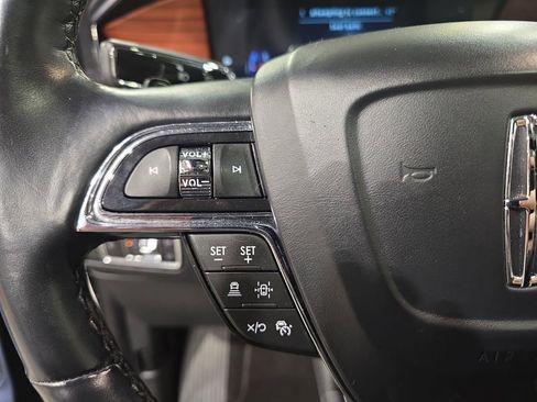 Used 2024 Lincoln Navigator Premiere image 18