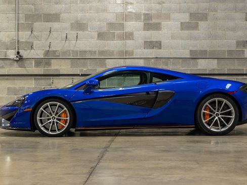 Used 2019 McLaren 570S Coupe RWD image 6