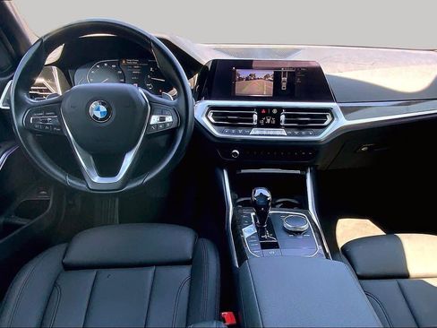 Used 2021 BMW 330i Sedan w/ Convenience Package RWD image 15
