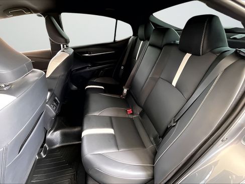 Used 2026 Toyota Camry SE w/ Convenience Package FWD image 19