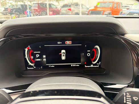 New 2026 Nissan Pathfinder SL image 22