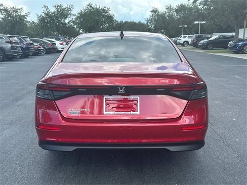 New 2025 Honda Accord SE image 6