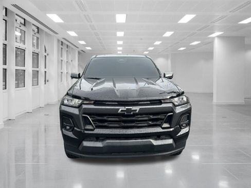 Used 2023 Chevrolet Colorado LT w/ LT Convenience Package II RWD image 2