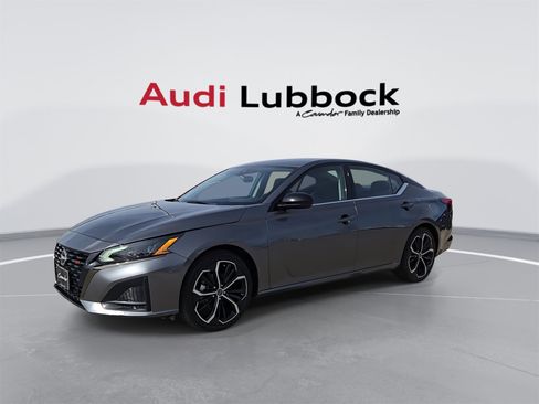 Used 2024 Nissan Altima 2.5 SR image 4