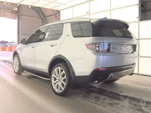 Used 2017 Land Rover Discovery Sport HSE Luxury image 4