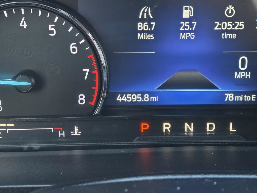 Used 2023 Ford Explorer XLT w/ Equipment Group 202A RWD image 21
