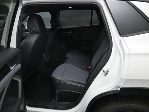 New 2026 Volkswagen Tiguan SE R-Line AWD/4WD image 11