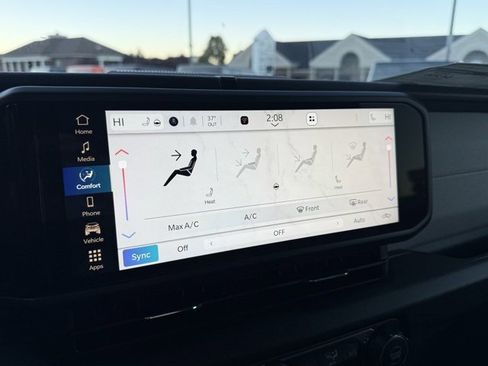 New 2025 Jeep Gladiator Sport image 18