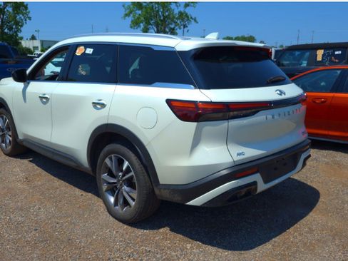 Used 2024 INFINITI QX60 Luxe AWD/4WD image 3