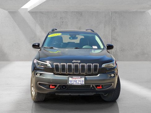 Used 2022 Jeep Cherokee Trailhawk AWD/4WD image 2