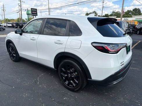 Used 2024 Honda HR-V Sport image 4