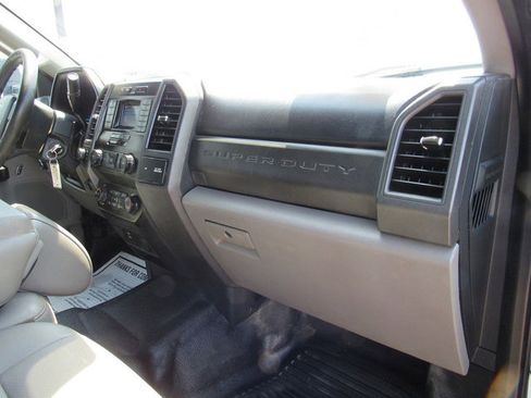Used 2021 Ford F550 4x4 Crew Cab Super Duty image 15