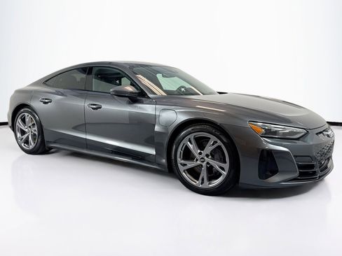 Used 2023 Audi e-tron GT Premium Plus image 3