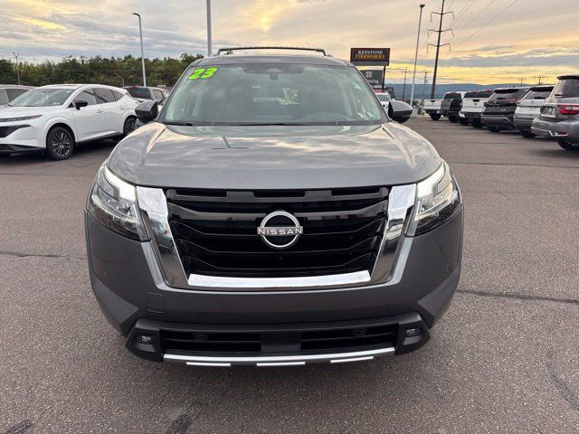 Certified 2023 Nissan Pathfinder Platinum AWD/4WD image 2