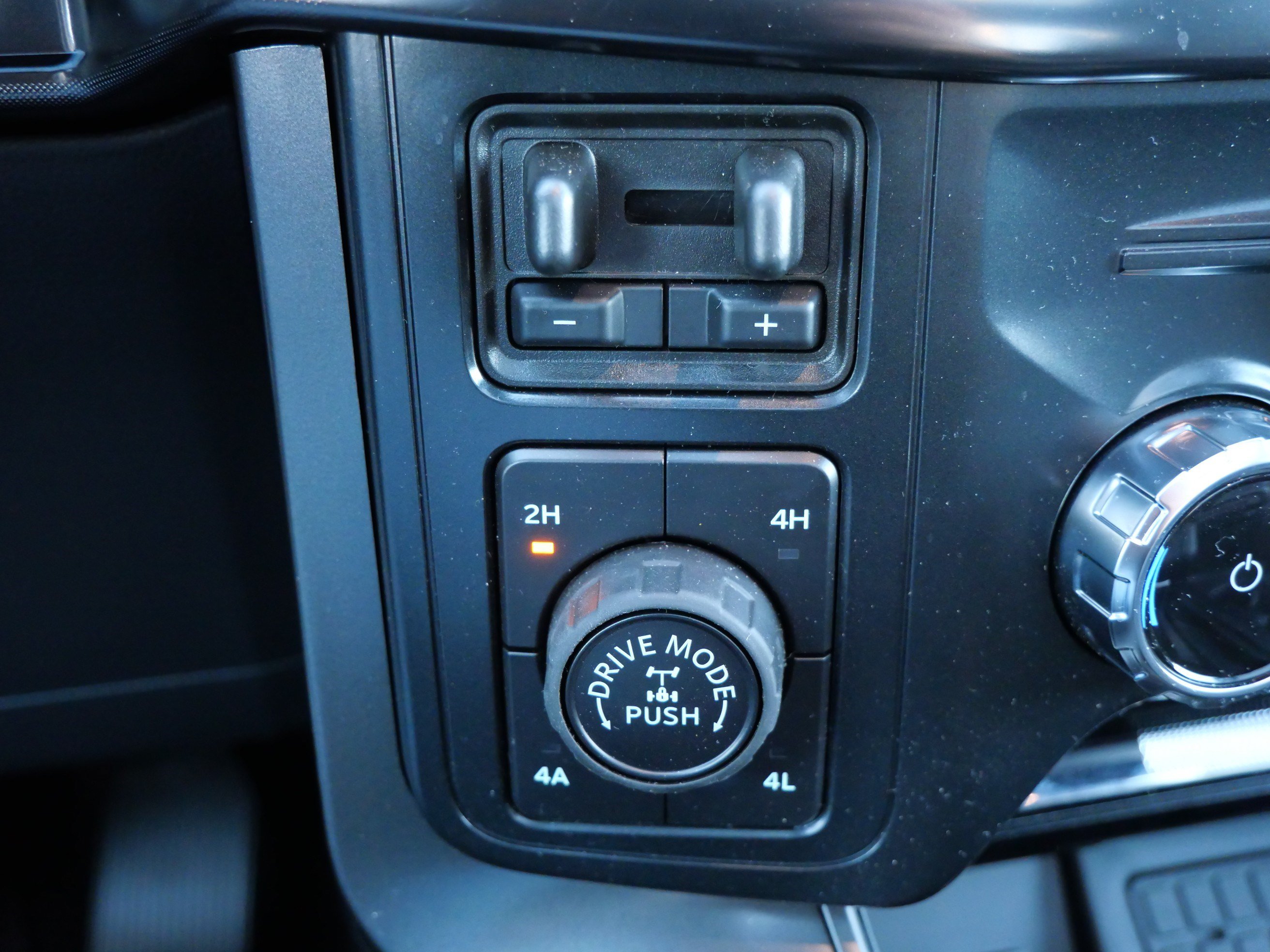 Used 2026 Ford F150 Tremor w/ Equipment Group 402A High AWD/4WD image 32