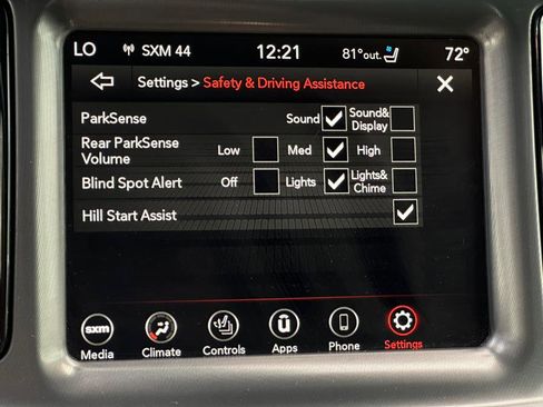 Used 2022 Dodge Challenger R/T w/ Plus Package image 36