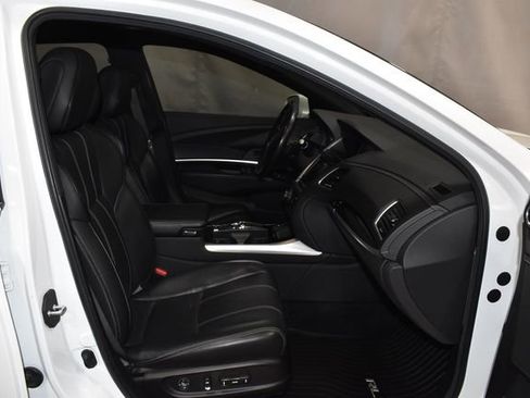 Used 2018 Acura RLX Sport Hybrid w/ Advance Pkg image 30