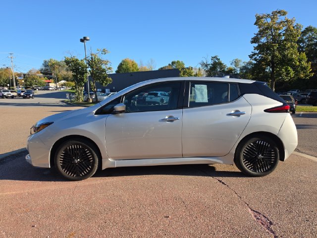 Used 2024 Nissan Leaf SV Plus FWD image 2