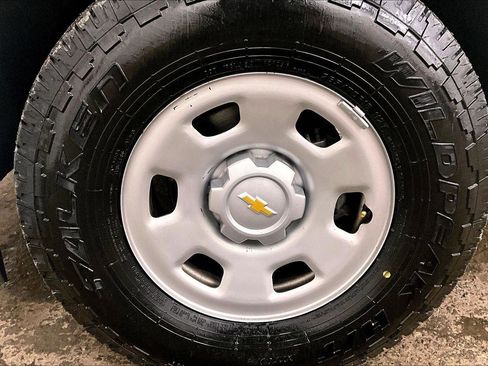 Used 2020 Chevrolet Colorado W/T w/ WT Convenience Package image 8