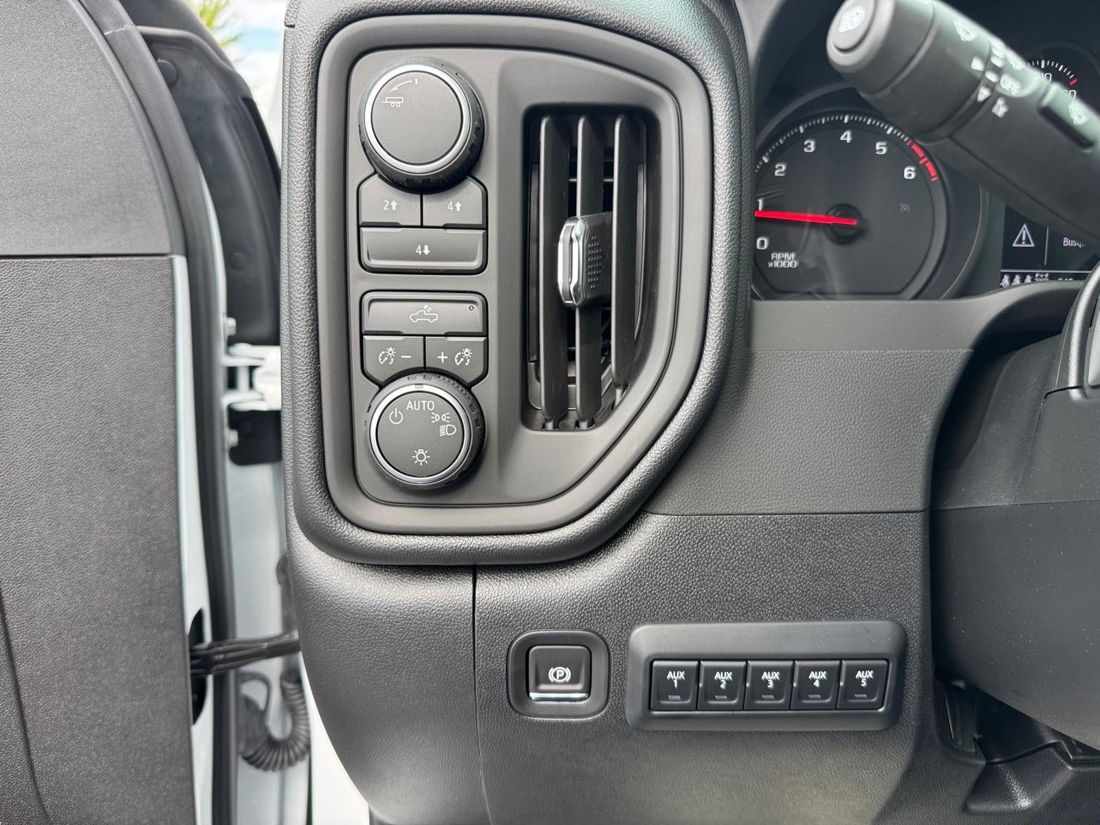 New 2026 Chevrolet Silverado 2500 Custom w/ Custom Convenience Package AWD/4WD image 9