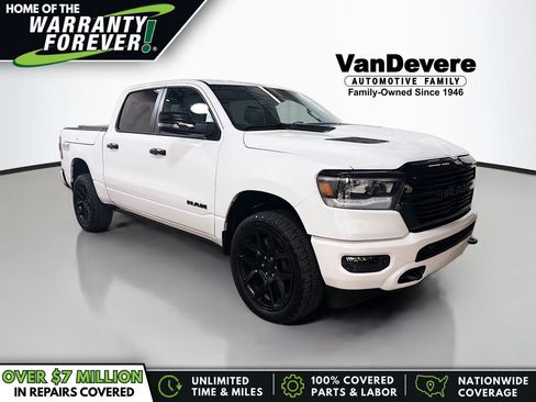 Used 2023 RAM 1500 Laramie AWD/4WD image 1
