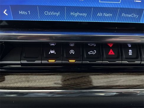 Used 2023 Chevrolet Silverado 1500 LT image 30