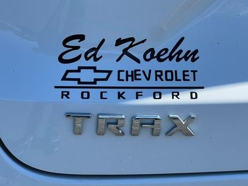 Used 2024 Chevrolet Trax LT w/ Driver Confidence Package FWD image 44