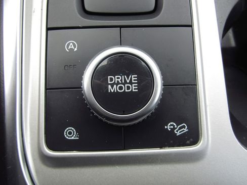 Used 2024 Ford Explorer XLT w/ Equipment Group 202A image 29