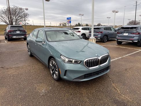 Certified 2025 BMW 540i xDrive image 3