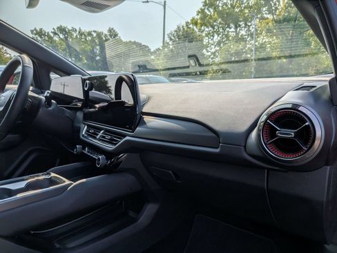 Used 2025 Chevrolet Equinox EV RS FWD image 40