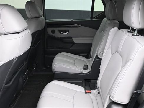 Used 2023 Honda Pilot EX-L image 31