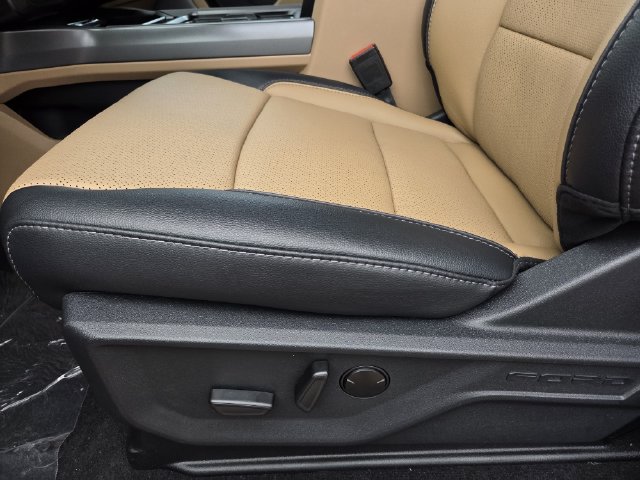 New 2026 Ford F350 Lariat w/ Lariat Premium Package AWD/4WD image 11
