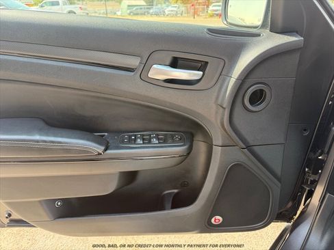 Used 2015 Chrysler 300 S w/ 300S Premium Group RWD image 25