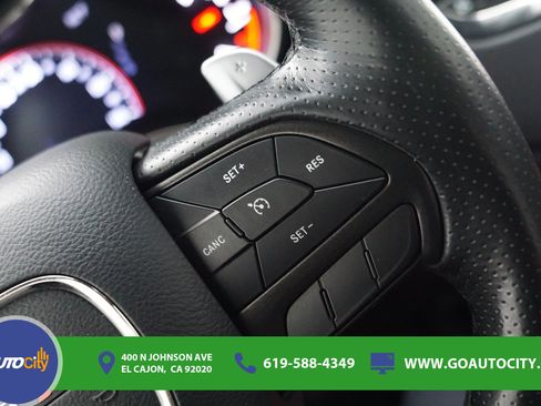 Used 2020 Dodge Durango R/T w/ Blacktop Package RWD image 24