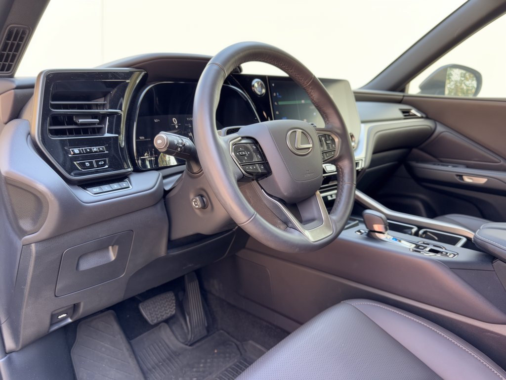 Used 2024 Lexus TX 350 FWD w/ Technology Package image 4