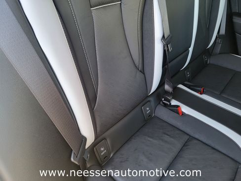 Used 2025 Buick Envision Sport Touring image 11