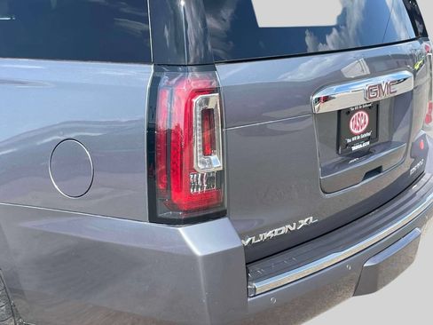 Used 2019 GMC Yukon XL Denali w/ Open Road Package AWD/4WD image 13