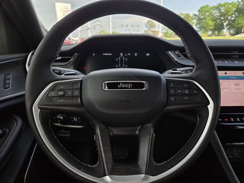 New 2026 Jeep Grand Cherokee L Limited w/ Limited Altitude Package RWD image 22