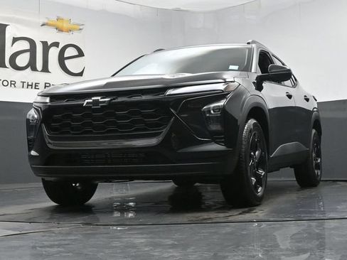 New 2026 Chevrolet Trax LT w/ Driver Confidence Package FWD image 4