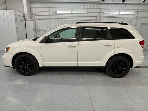 Used 2020 Dodge Journey SE w/ Blacktop Package FWD image 8