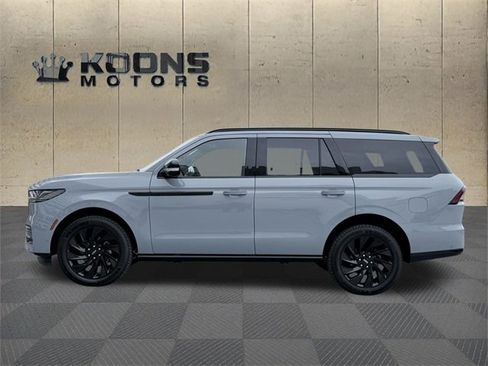 New 2025 Lincoln Navigator Reserve w/ Jet Appearance Package image 2