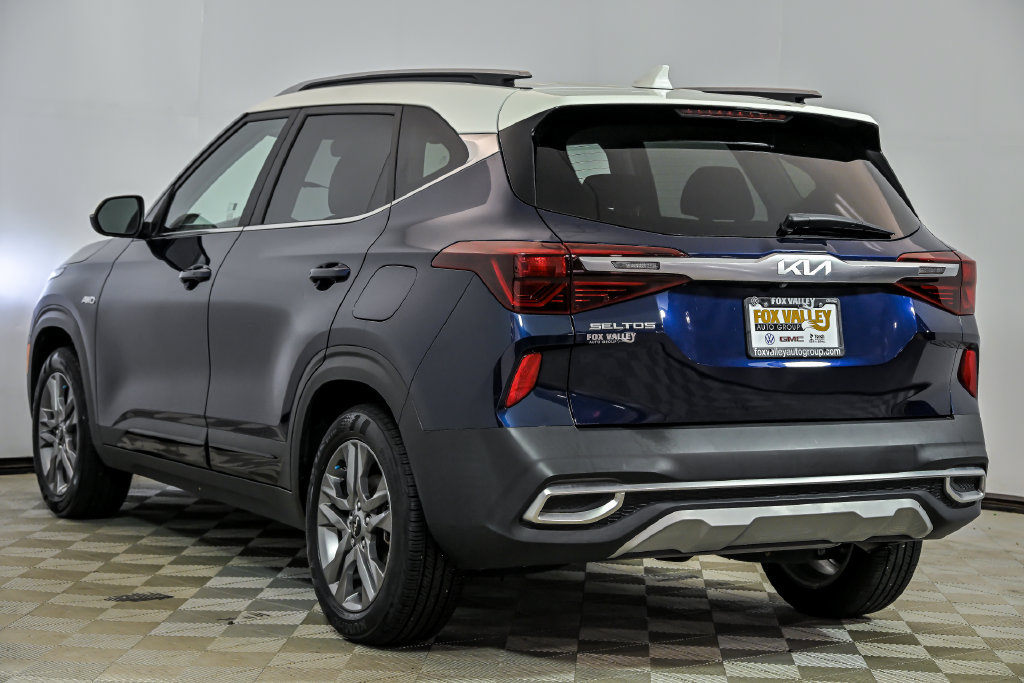 Used 2023 Kia Seltos S w/ Navigation Package AWD/4WD image 9