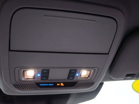 Used 2021 Ford Explorer XLT w/ Equipment Group 202A image 30