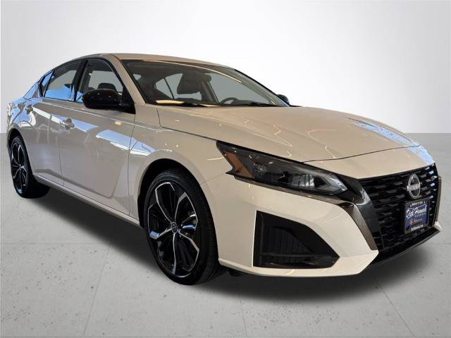 Certified 2025 Nissan Altima 2.5 SR AWD/4WD image 6